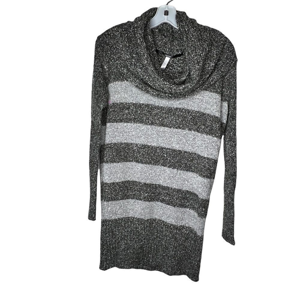 Kensie Turtleneck Sweater